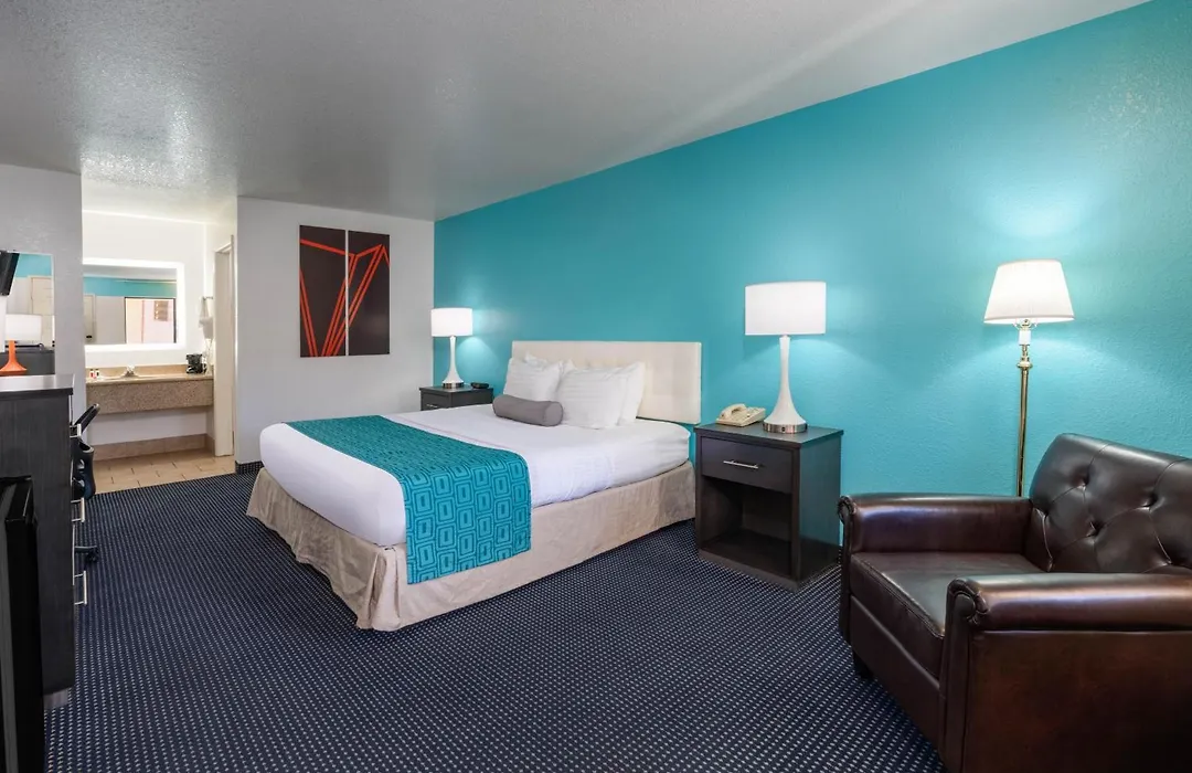 Howard Johnson By Wyndham Holbrook-1